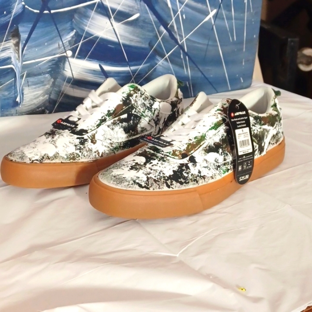 Airwalk Huntington size 9  shoes new splatter paint design by SLICK-BUD